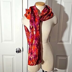 Wool and silk scarf, orange and purple.‎ Soft and lightweight.